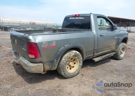 2010 Dodge Ram 1500 z USA, uszkodzony, nr VIN 3D7JV1ETXAG108207